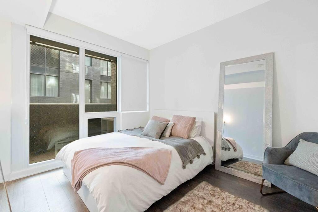 تورونتو Condo In The City المظهر الخارجي الصورة